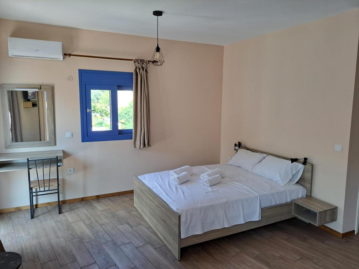 Blue Moon Apartment Айя-Евфимия Экстерьер фото